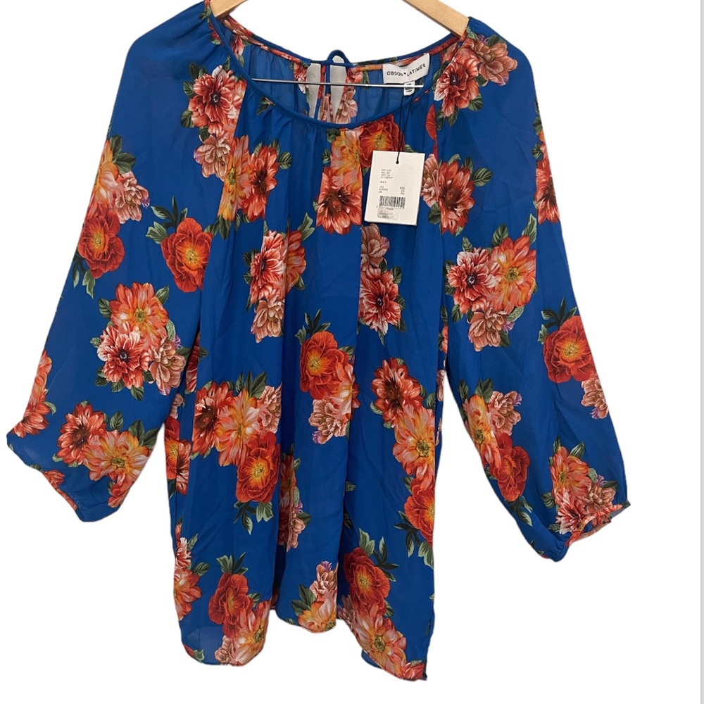 NWT Gibson & Latimer Top